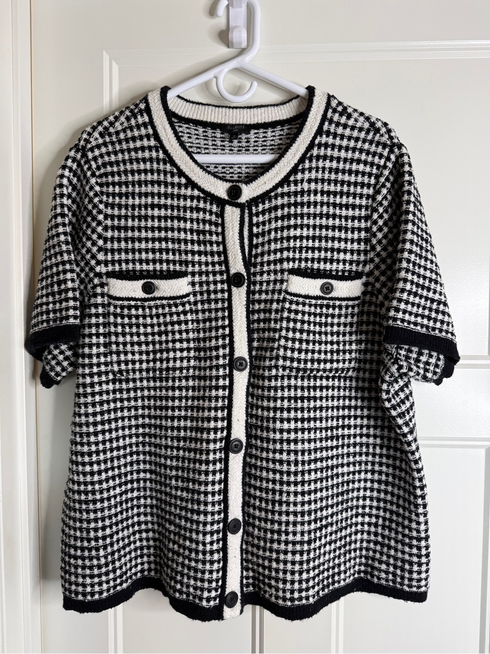 Women’s Talbots Black & White Short-Sleeve Knit Cardigan, 3X